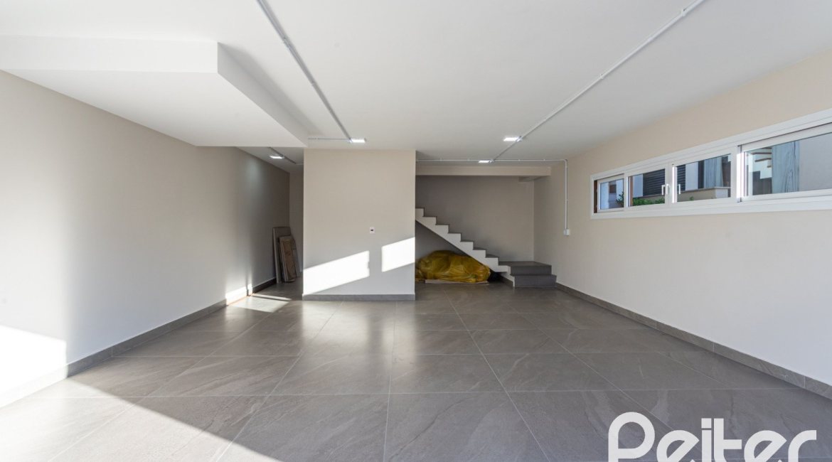Casa em Condomínio à venda com 400m², 3 dormitórios, 3 suítes, 4 vagas, no bairro Alphaville em PORTO ALEGRE