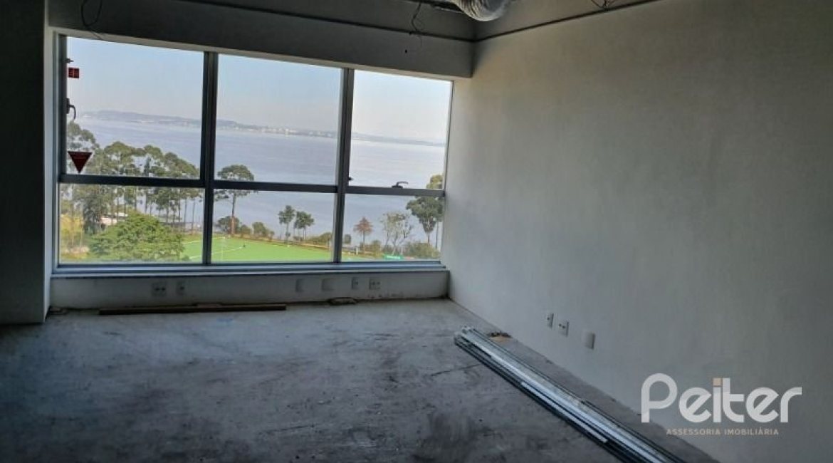 Comercial à venda com 40m², 1 vaga, no bairro Cristal em Porto Alegre