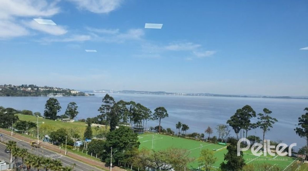 Comercial à venda com 40m², 1 vaga, no bairro Cristal em Porto Alegre