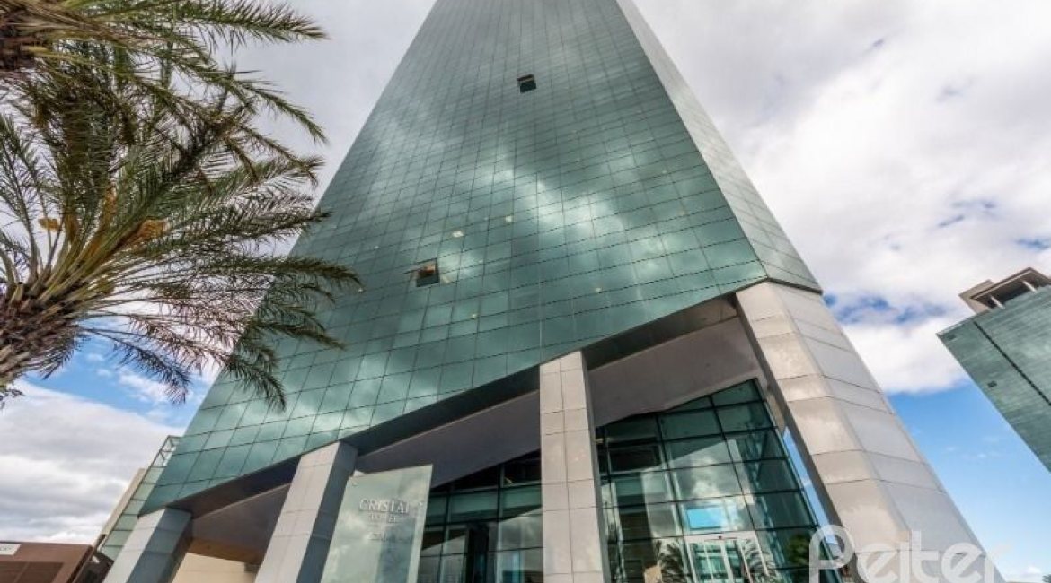 Comercial à venda com 40m², 1 vaga, no bairro Cristal em Porto Alegre