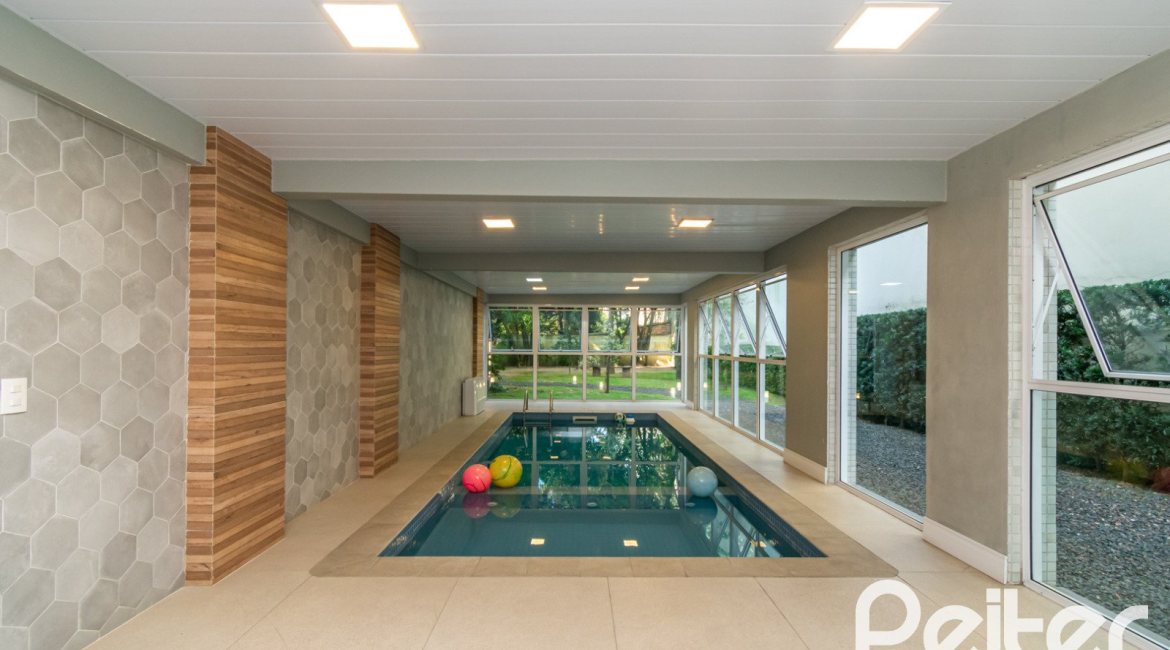 Apartamento à venda com 186m², 3 dormitórios, 3 suítes, 2 vagas, no bairro Tristeza em PORTO ALEGRE