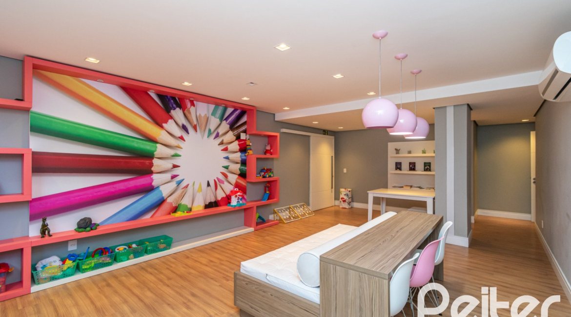 Apartamento à venda com 186m², 3 dormitórios, 3 suítes, 2 vagas, no bairro Tristeza em PORTO ALEGRE