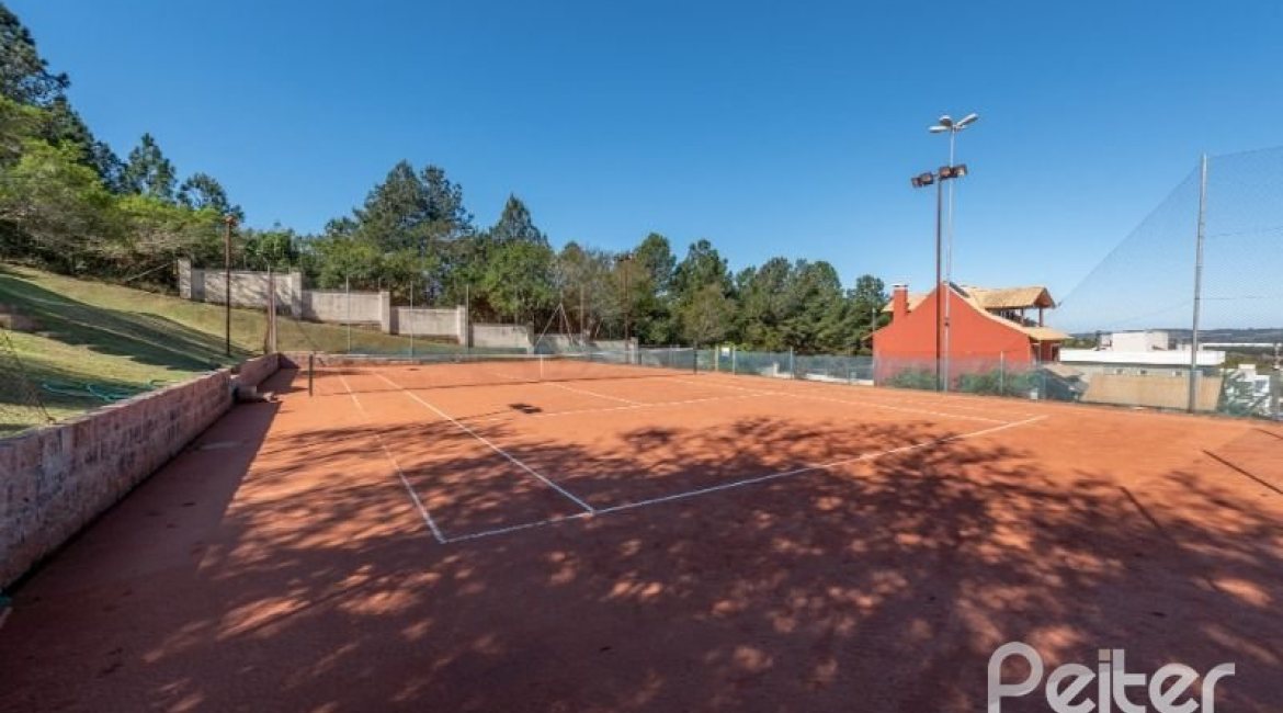 Casa em Condomínio à venda com 242m², 3 dormitórios, 3 suítes, 4 vagas, no bairro Mountain Ville em PORTO ALEGRE