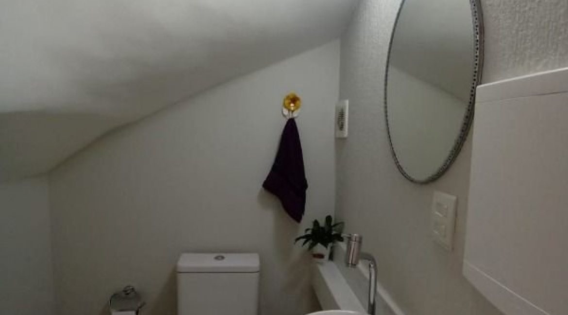 Casa à venda com 118m², 3 dormitórios, 1 suíte, 2 vagas, no bairro Hípica em Porto Alegre