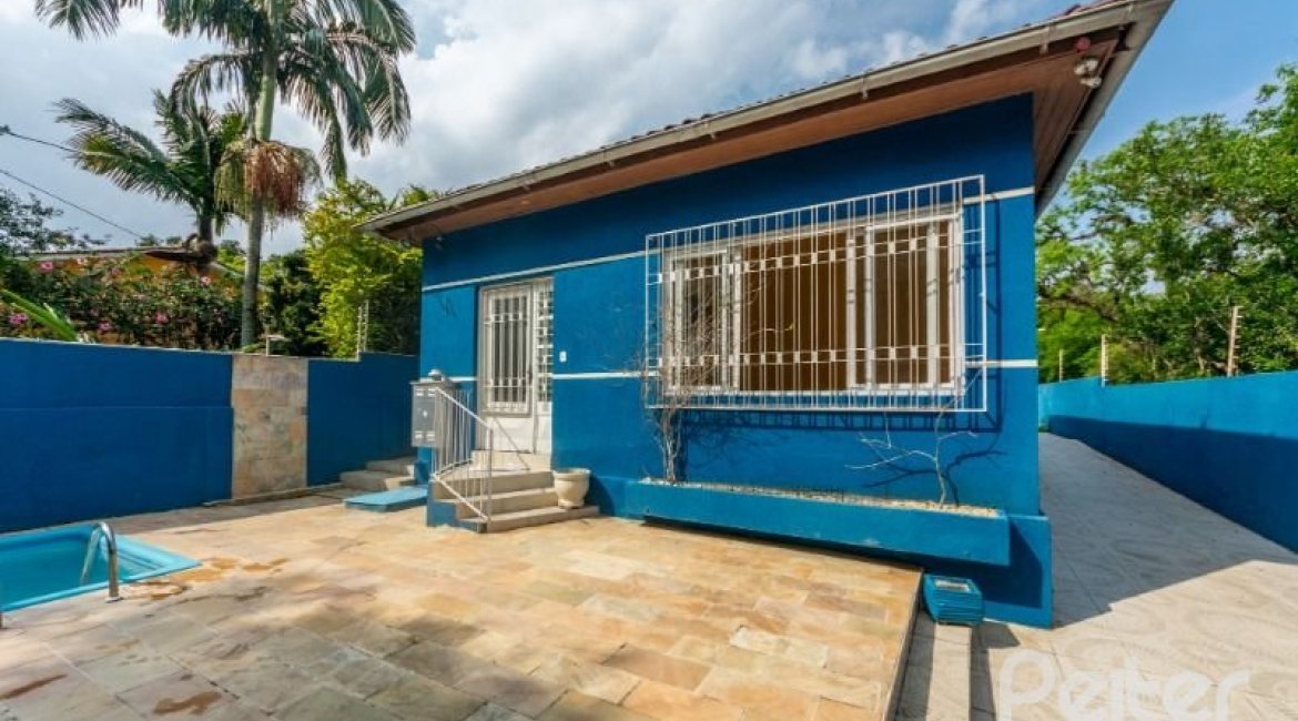 Casa à venda com 120m², 3 dormitórios, 2 vagas, no bairro Ipanema em Porto Alegre