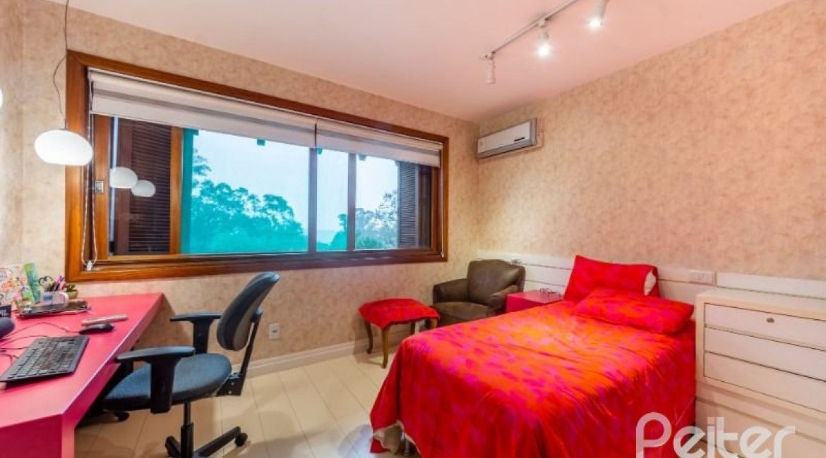  à venda, no bairro  em 