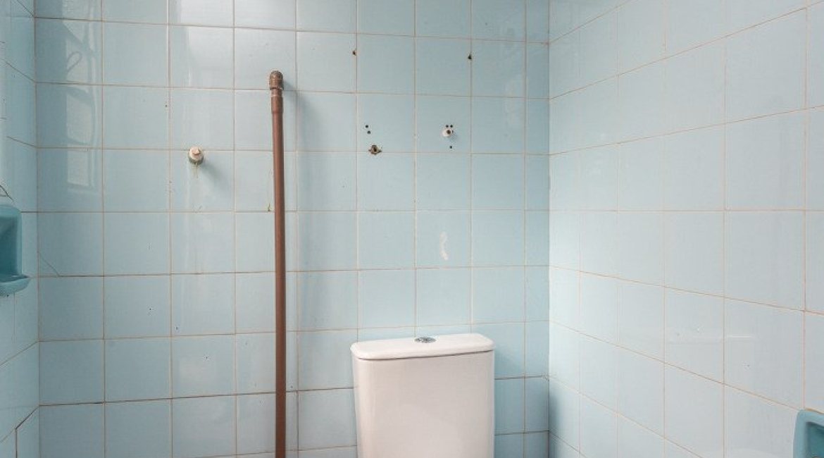 Casa à venda com 110m², 2 dormitórios, 2 vagas, no bairro Tristeza em Porto Alegre