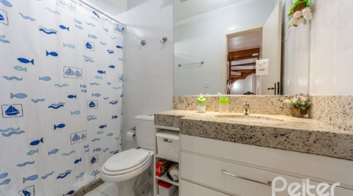 Casa em Condomínio à venda com 126m², 3 dormitórios, 1 suíte, 2 vagas, no bairro Tristeza em Porto Alegre