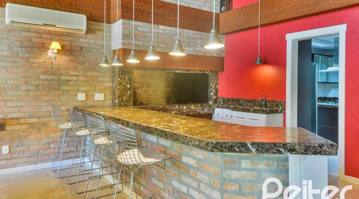 Casa em Condomínio à venda com 358m², 3 dormitórios, 3 suítes, 4 vagas, no bairro Terra Ville em PORTO ALEGRE