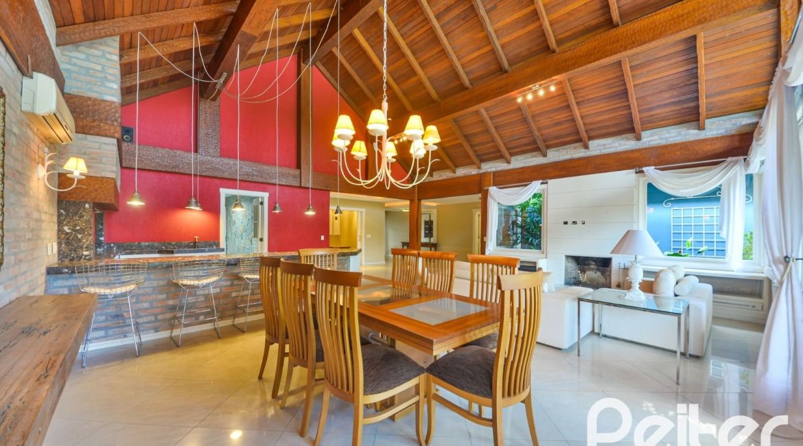 Casa em Condomínio à venda com 358m², 3 dormitórios, 3 suítes, 4 vagas, no bairro Terra Ville em PORTO ALEGRE