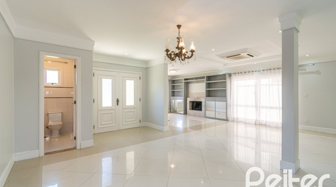 Casa em Condomínio à venda com 217m², 3 dormitórios, 1 suíte, 2 vagas, no bairro Terra Ville em Porto Alegre