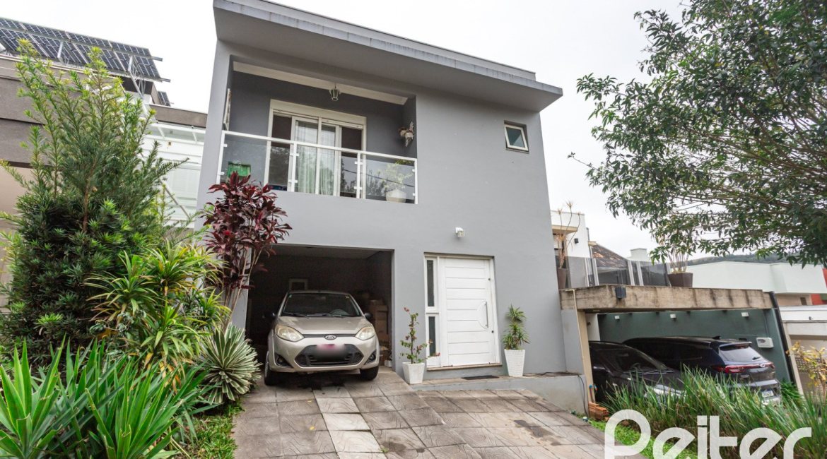 Casa em Condomínio à venda com 132m², 3 dormitórios, 1 suíte, 2 vagas, no bairro Vila Nova em PORTO ALEGRE