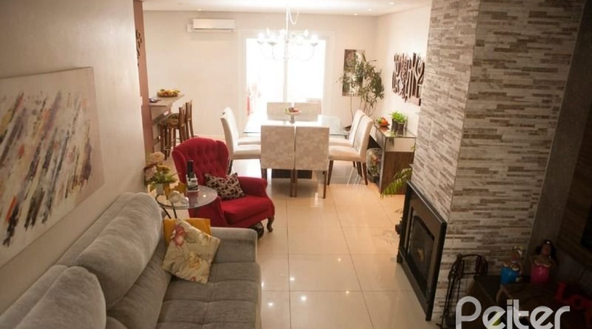 Casa em Condomínio à venda com 132m², 3 dormitórios, 1 suíte, 2 vagas, no bairro Vila Nova em PORTO ALEGRE