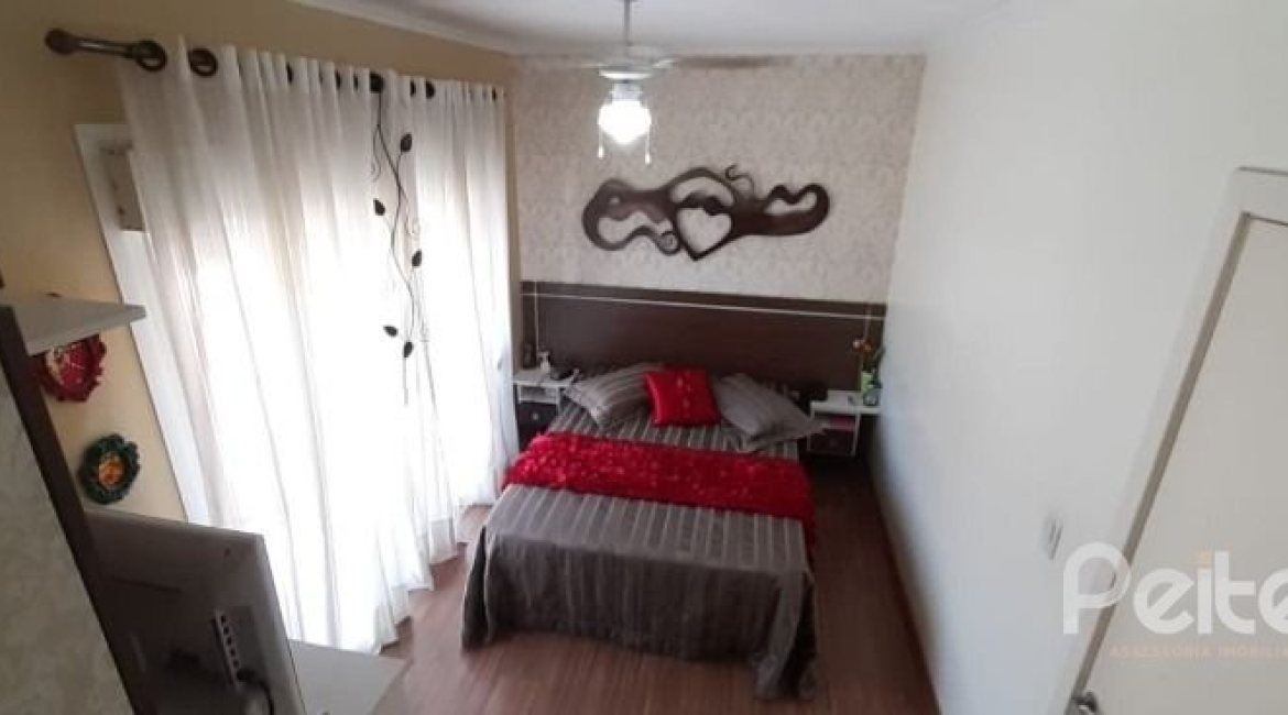 Casa em Condomínio à venda com 132m², 3 dormitórios, 1 suíte, 2 vagas, no bairro Vila Nova em PORTO ALEGRE