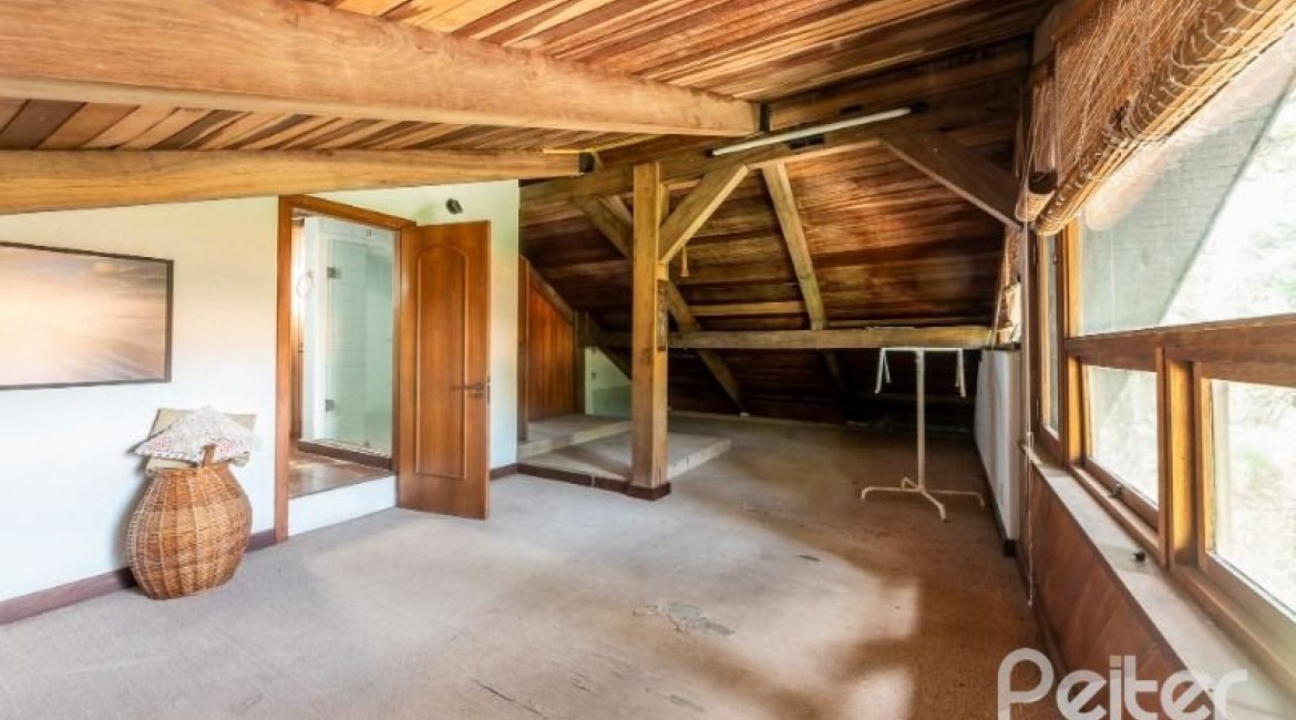 Casa em Condomínio à venda com 654m², 5 dormitórios, 5 suítes, 4 vagas, no bairro Cavalhada em PORTO ALEGRE