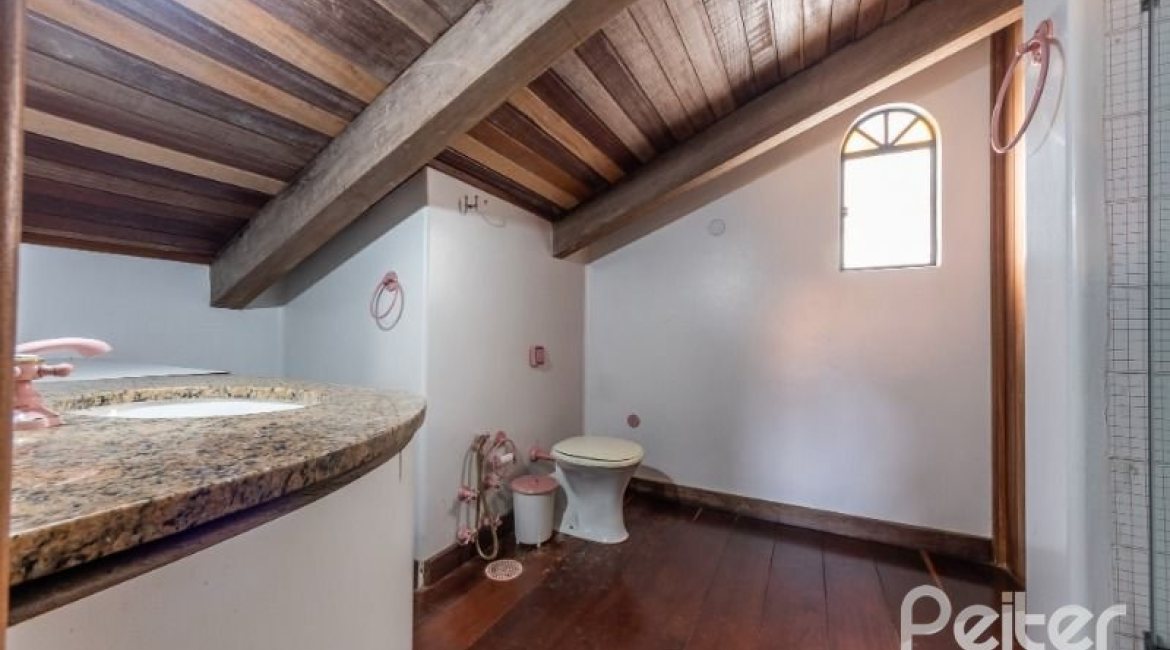 Casa em Condomínio à venda com 654m², 5 dormitórios, 5 suítes, 4 vagas, no bairro Cavalhada em PORTO ALEGRE