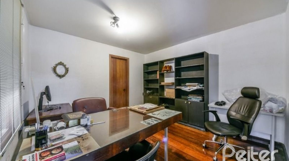 Casa em Condomínio à venda com 654m², 5 dormitórios, 5 suítes, 4 vagas, no bairro Cavalhada em PORTO ALEGRE