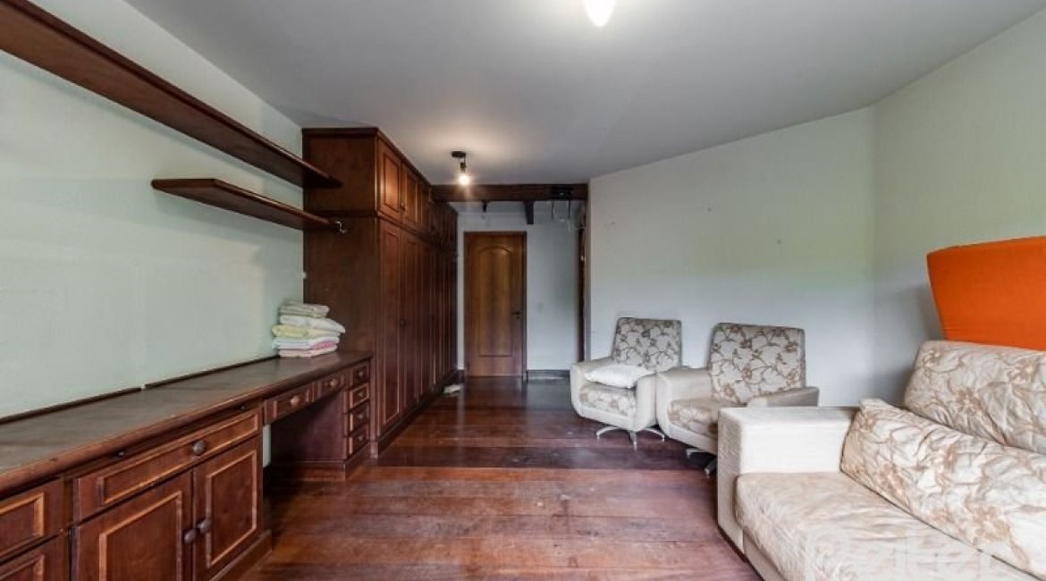 Casa em Condomínio à venda com 654m², 5 dormitórios, 5 suítes, 4 vagas, no bairro Cavalhada em PORTO ALEGRE