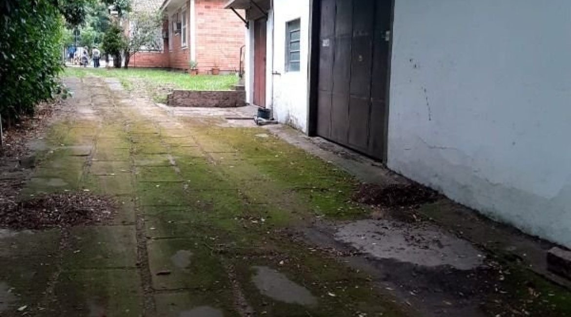 Terreno à venda com 158m², 2 vagas, no bairro Tristeza em Porto Alegre