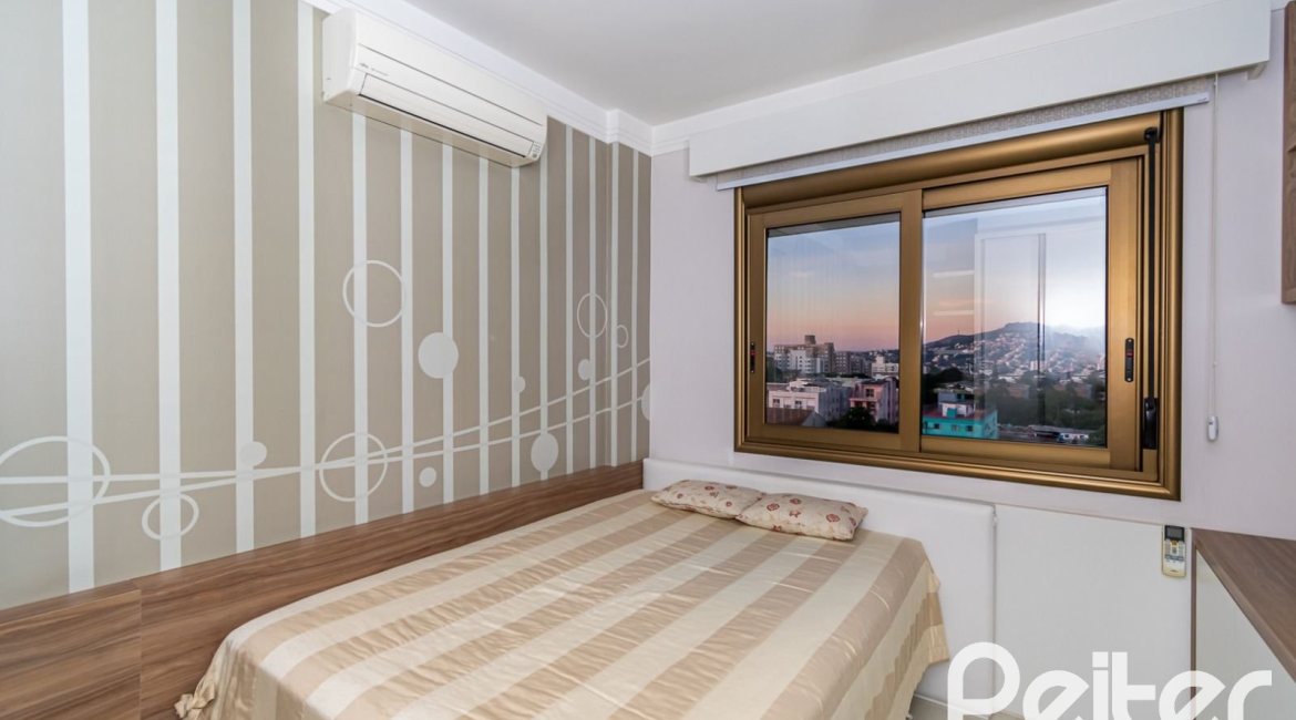 Apartamento à venda com 133m², 3 dormitórios, 1 suíte, 3 vagas, no bairro Tristeza em PORTO ALEGRE