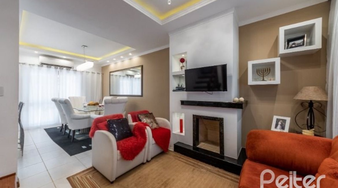 Casa em Condomínio à venda com 186m², 3 dormitórios, 1 suíte, 2 vagas, no bairro Ipanema em Porto Alegre