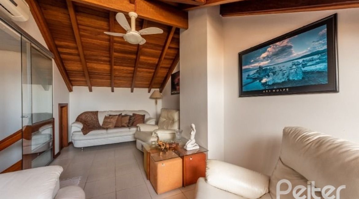 Casa em Condomínio à venda com 186m², 3 dormitórios, 1 suíte, 2 vagas, no bairro Ipanema em Porto Alegre