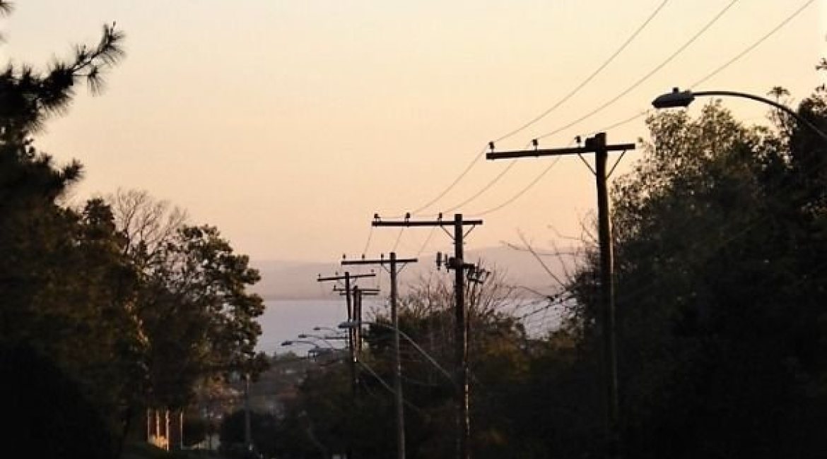 Terreno à venda com 3750m², no bairro Vila Nova em Porto Alegre