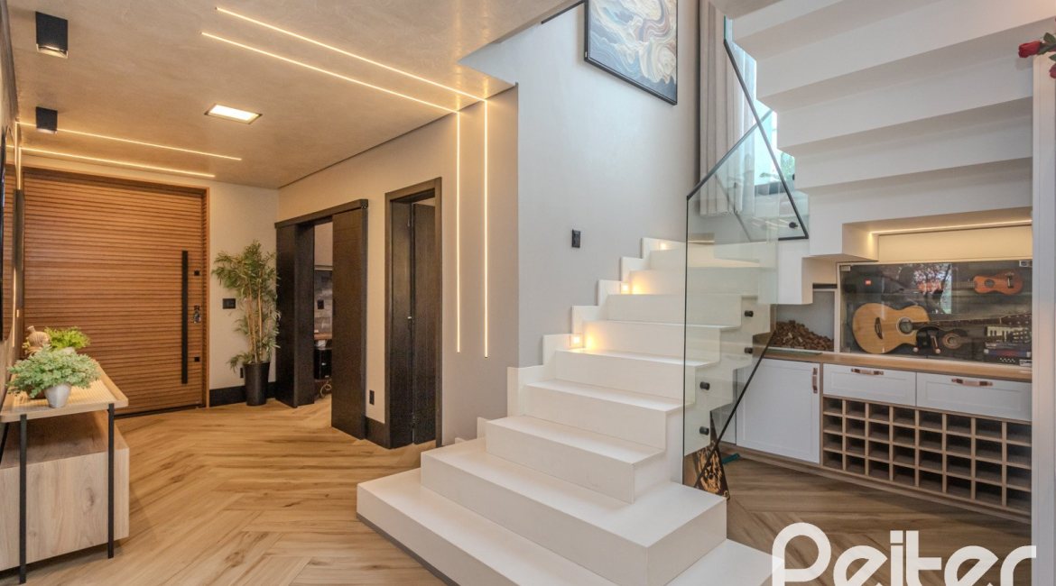 Casa em Condomínio à venda com 359m², 4 dormitórios, 4 suítes, 4 vagas, no bairro Alphaville em PORTO ALEGRE