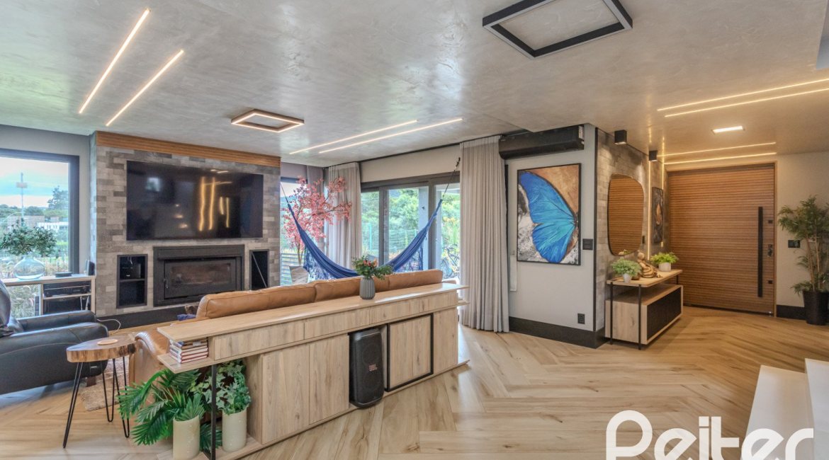 Casa em Condomínio à venda com 359m², 4 dormitórios, 4 suítes, 4 vagas, no bairro Alphaville em PORTO ALEGRE