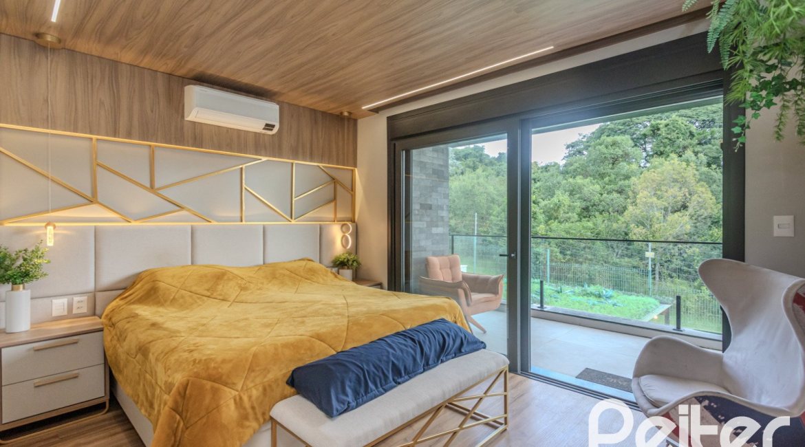 Casa em Condomínio à venda com 359m², 4 dormitórios, 4 suítes, 4 vagas, no bairro Alphaville em PORTO ALEGRE