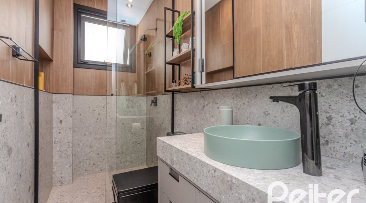 Casa em Condomínio à venda com 359m², 4 dormitórios, 4 suítes, 4 vagas, no bairro Alphaville em PORTO ALEGRE