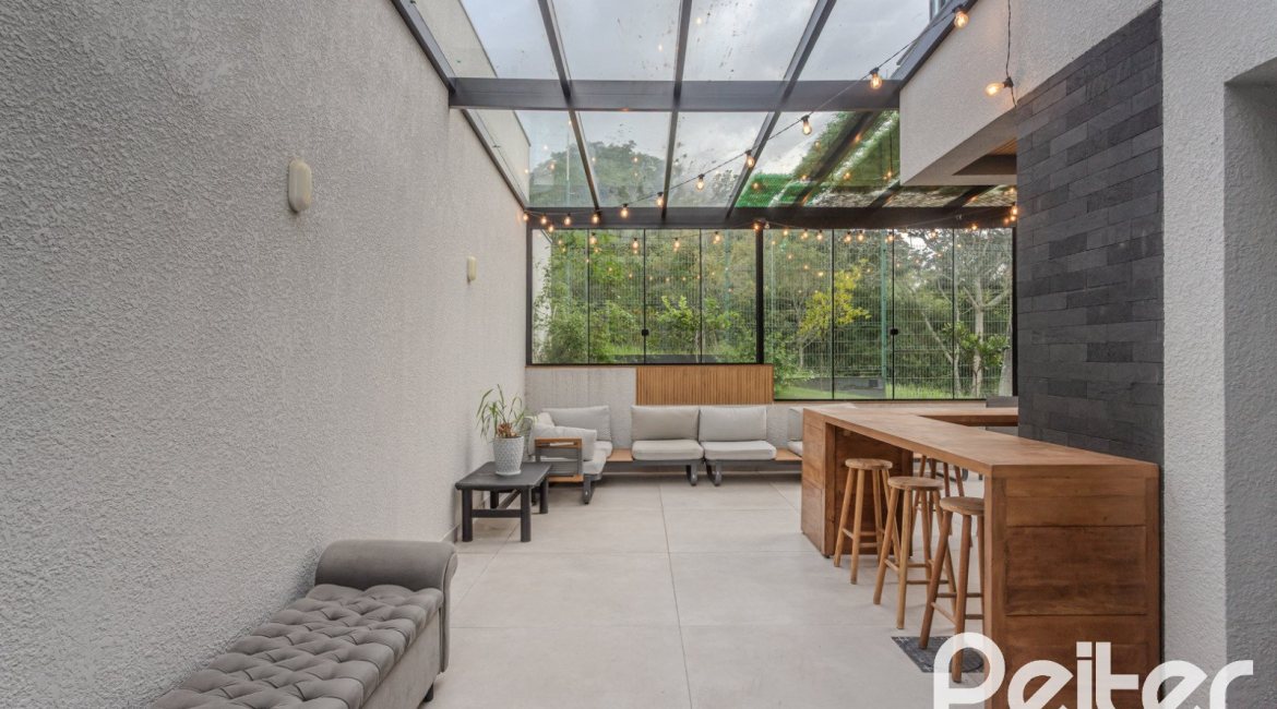 Casa em Condomínio à venda com 359m², 4 dormitórios, 4 suítes, 4 vagas, no bairro Alphaville em PORTO ALEGRE