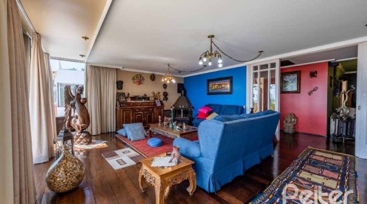 Apartamento à venda com 320m², 3 dormitórios, 1 suíte, 2 vagas, no bairro Menino Deus em Porto Alegre