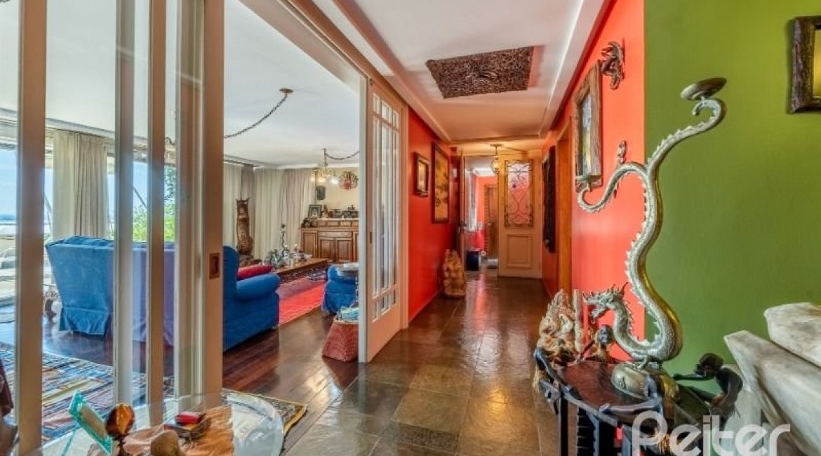 Apartamento à venda com 320m², 3 dormitórios, 1 suíte, 2 vagas, no bairro Menino Deus em Porto Alegre