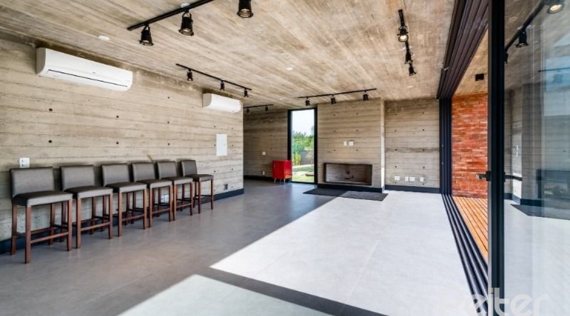 Casa em Condomínio à venda com 488m², 4 dormitórios, 4 suítes, 3 vagas, no bairro Alphaville em PORTO ALEGRE