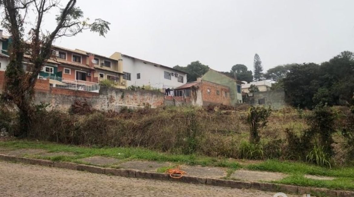 Terreno à venda com 922m², no bairro Espírito Santo em Porto Alegre