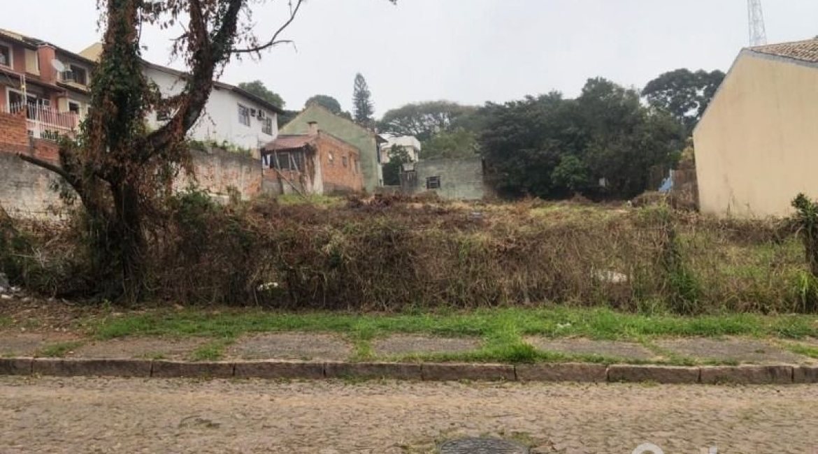 Terreno à venda com 922m², no bairro Espírito Santo em Porto Alegre