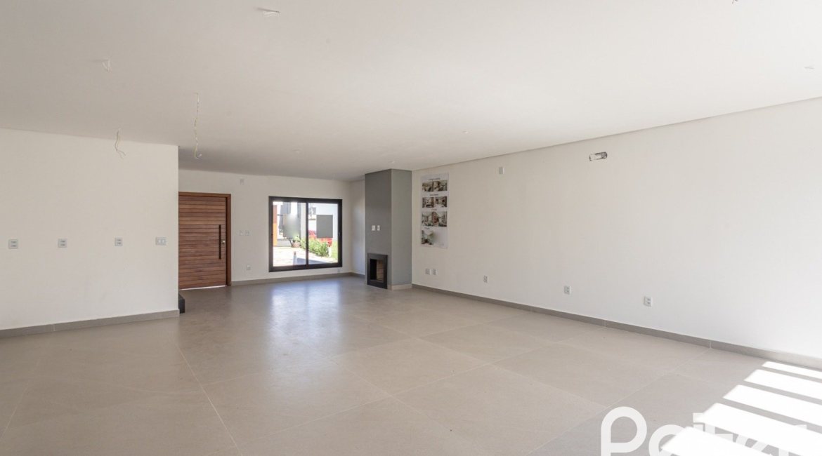 Casa em Condomínio à venda com 150m², 3 dormitórios, 3 suítes, 2 vagas, no bairro Hípica em PORTO ALEGRE