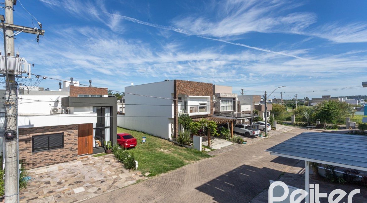 Casa em Condomínio à venda com 150m², 3 dormitórios, 3 suítes, 2 vagas, no bairro Hípica em PORTO ALEGRE