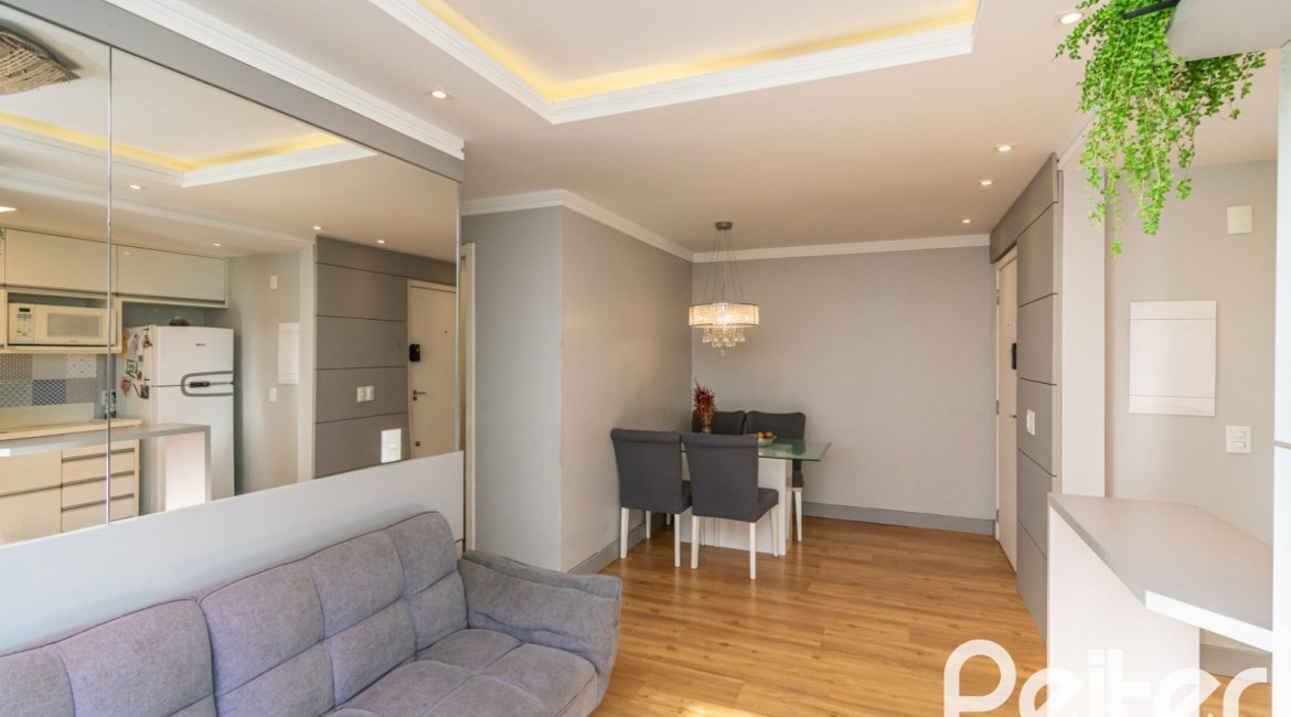 Apartamento à venda com 61m², 3 dormitórios, 1 suíte, 1 vaga, no bairro Ipanema em PORTO ALEGRE