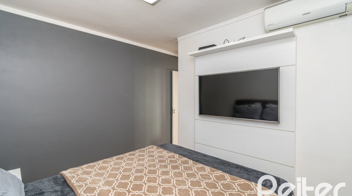 Apartamento à venda com 61m², 3 dormitórios, 1 suíte, 1 vaga, no bairro Ipanema em PORTO ALEGRE
