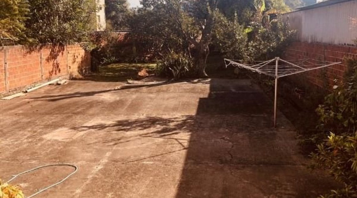 Terreno à venda com 1375m², no bairro Tristeza em Porto Alegre