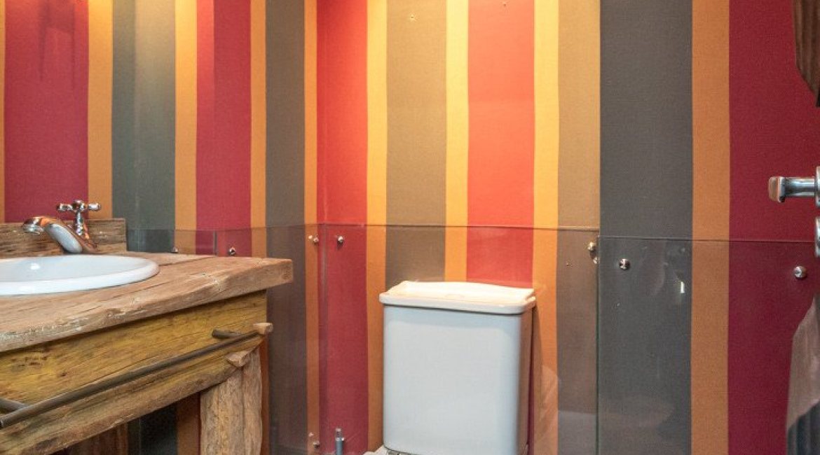 Cobertura à venda com 165m², 3 dormitórios, 1 suíte, 1 vaga, no bairro Tristeza em PORTO ALEGRE