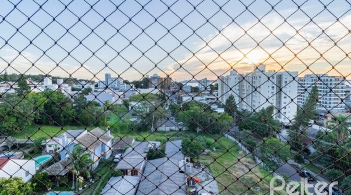 Apartamento à venda com 88m², 3 dormitórios, 1 suíte, 2 vagas, no bairro Tristeza em PORTO ALEGRE