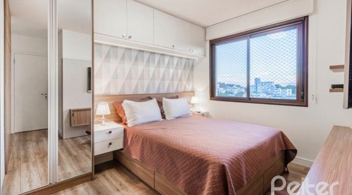 Apartamento à venda com 88m², 3 dormitórios, 1 suíte, 2 vagas, no bairro Tristeza em PORTO ALEGRE