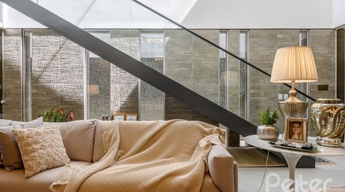 Casa em Condomínio à venda com 339m², 4 dormitórios, 4 suítes, 4 vagas, no bairro Terra Ville em PORTO ALEGRE