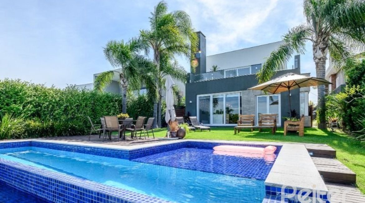 Casa em Condomínio à venda com 339m², 4 dormitórios, 4 suítes, 4 vagas, no bairro Terra Ville em PORTO ALEGRE