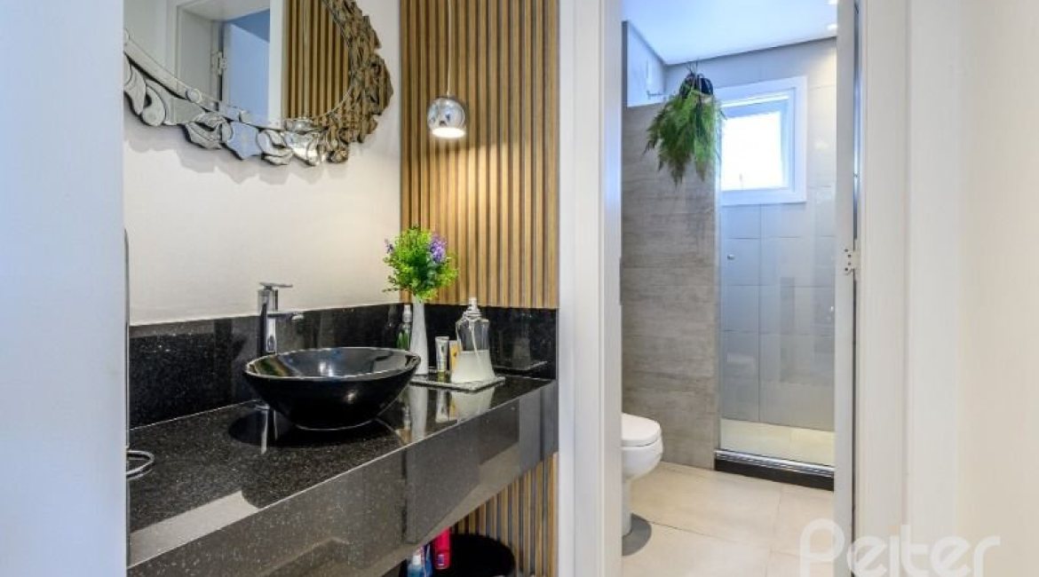 Casa em Condomínio à venda com 339m², 4 dormitórios, 4 suítes, 4 vagas, no bairro Terra Ville em PORTO ALEGRE