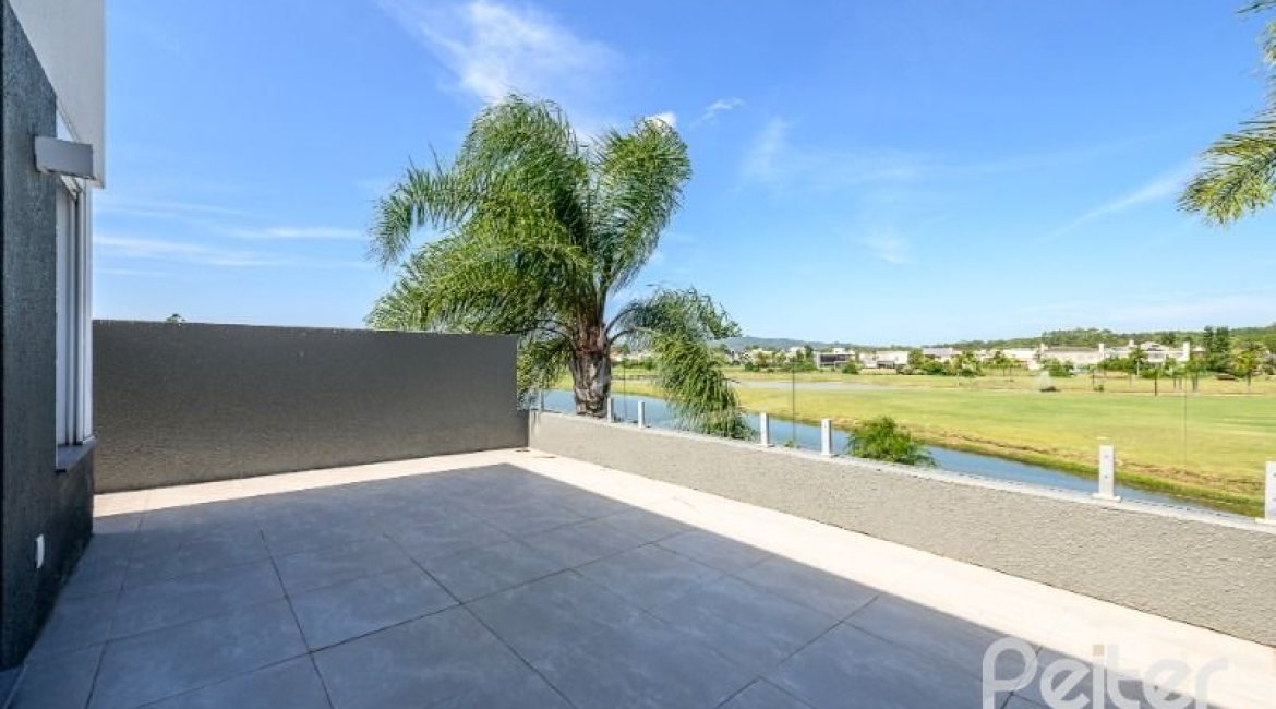Casa em Condomínio à venda com 339m², 4 dormitórios, 4 suítes, 4 vagas, no bairro Terra Ville em PORTO ALEGRE