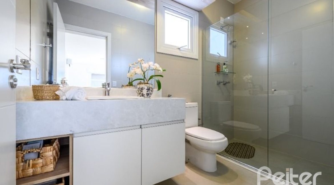 Casa em Condomínio à venda com 339m², 4 dormitórios, 4 suítes, 4 vagas, no bairro Terra Ville em PORTO ALEGRE